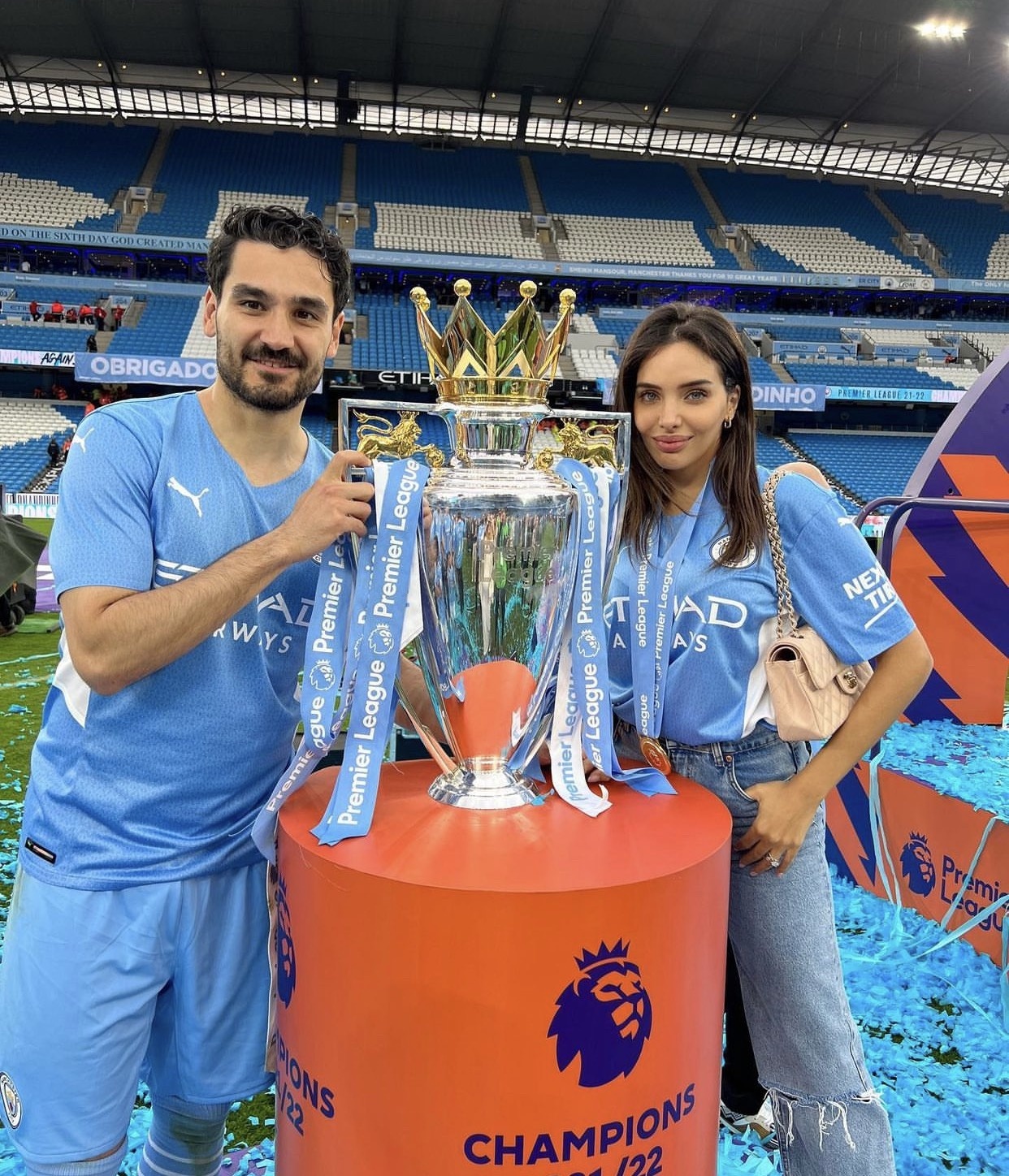 Vo Ilkay Gundogan anh 1