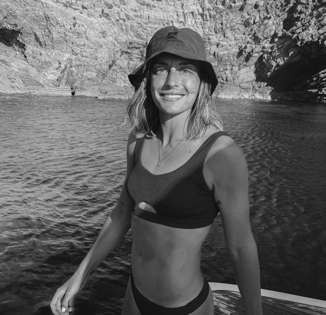 Qua bong vang nu anh 6