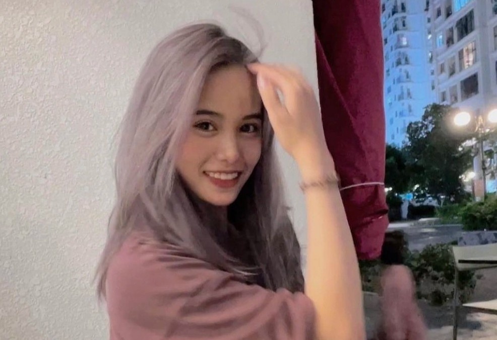 Nguoi dep tuyen ban cung Viet Nam hinh anh