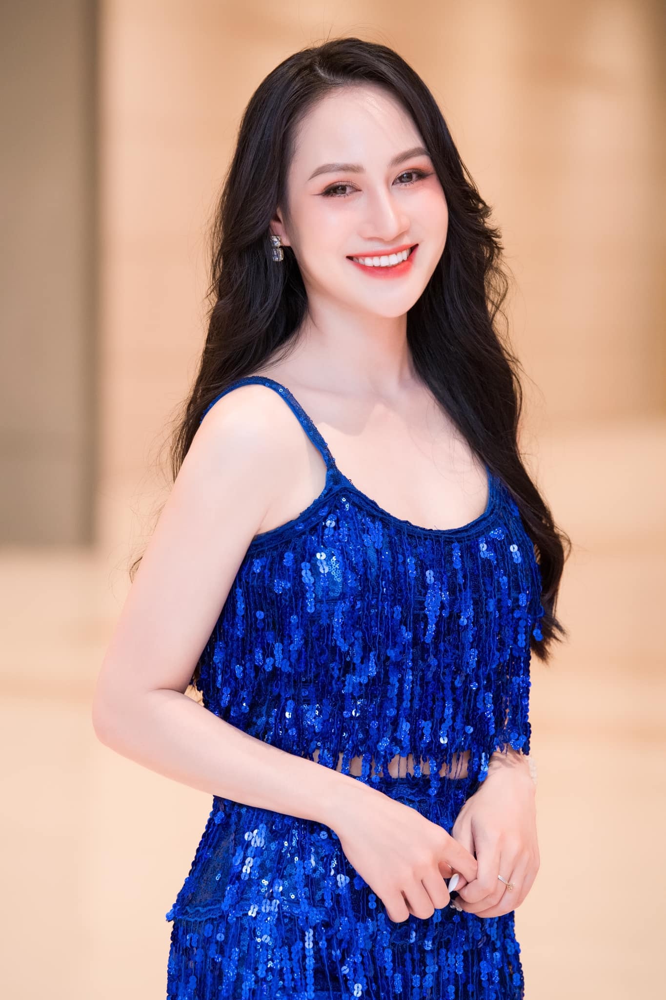 Chan dung Le Minh Hang anh 6