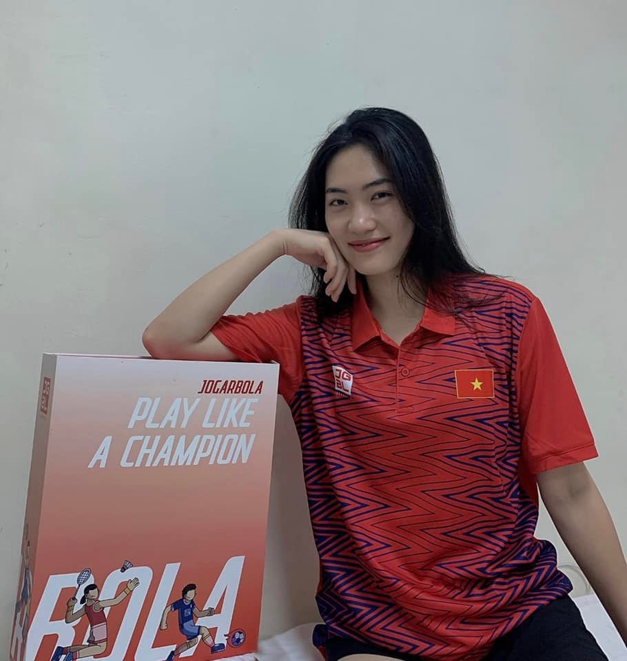 Chan dung Tran Viet Huong anh 2