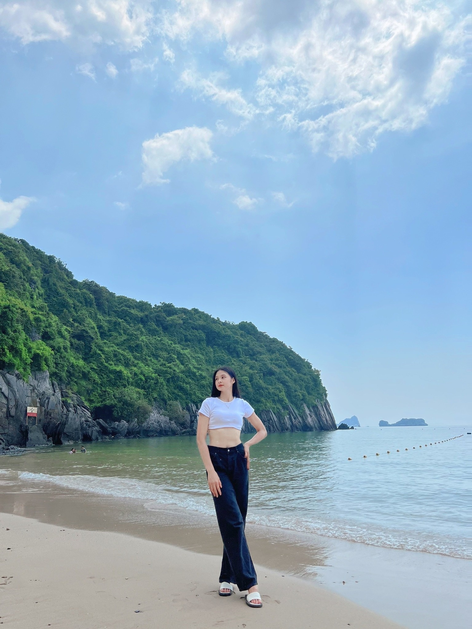 Chan dung Chu Thi Ngoc anh 7