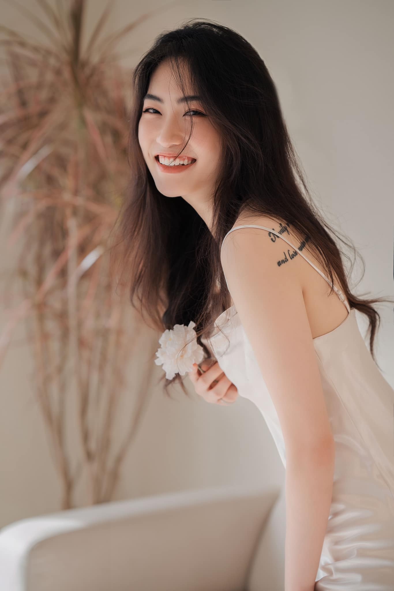 Chan dung Tran Viet Huong anh 1