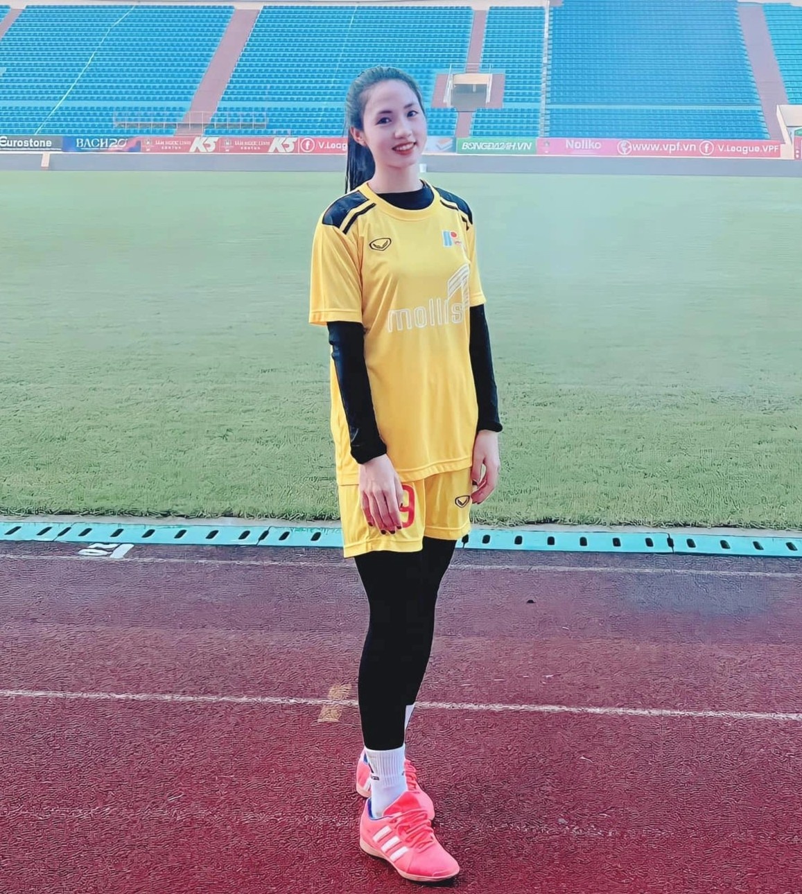 Chan dung Tran Thi Duyen anh 2