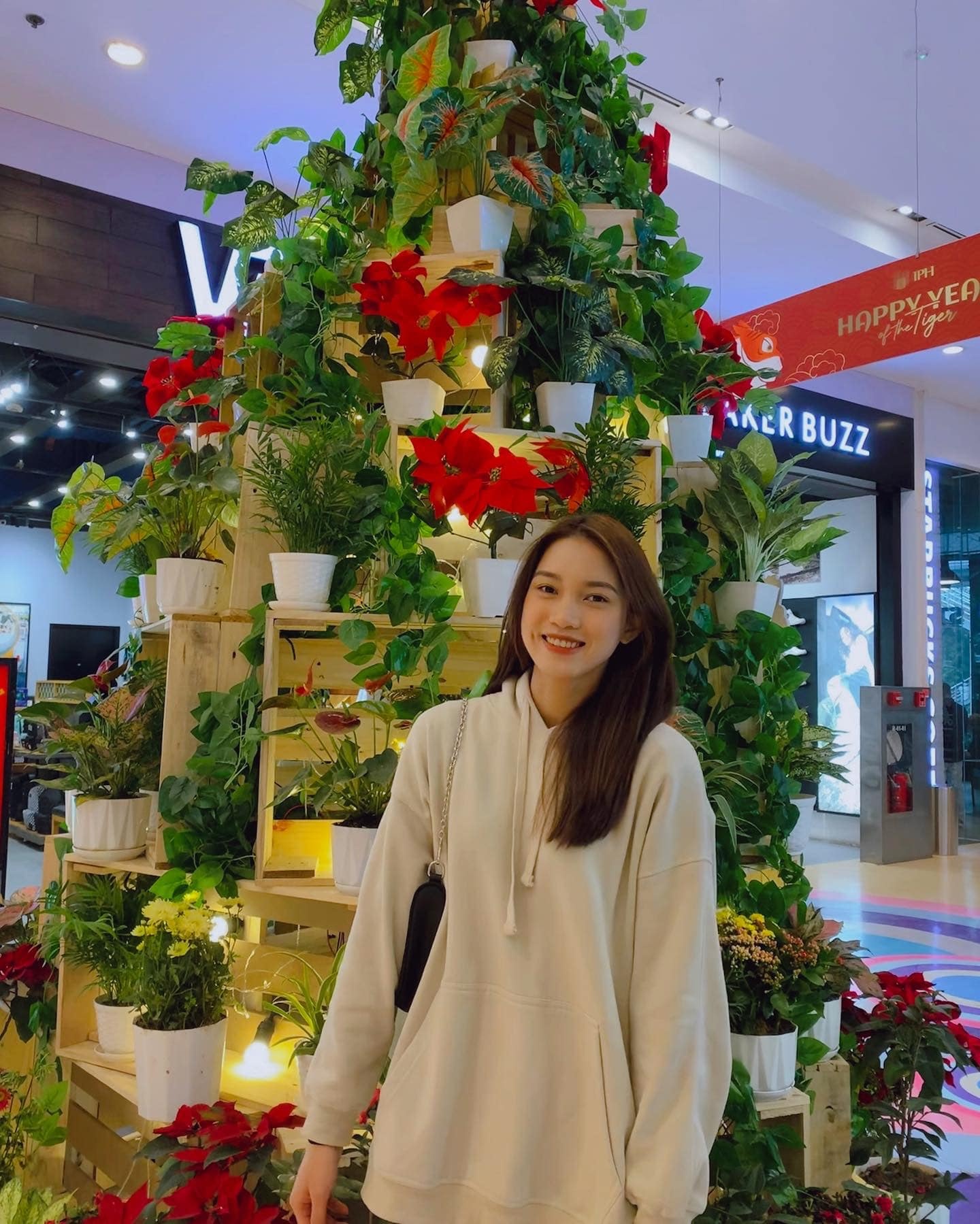 Chan dung Nguyen Thi Phuong anh 6