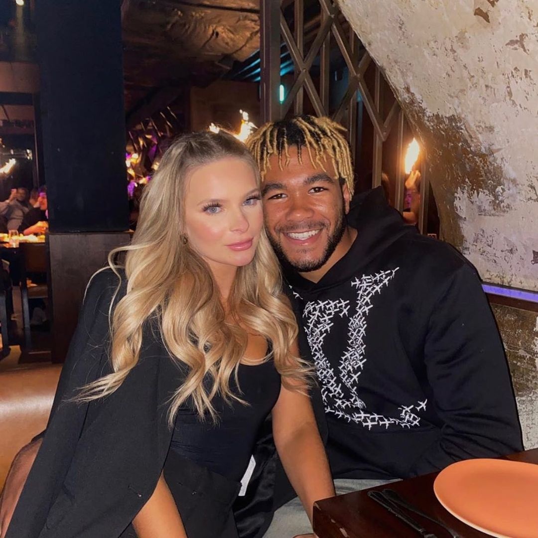 Ban gai Reece James anh 1