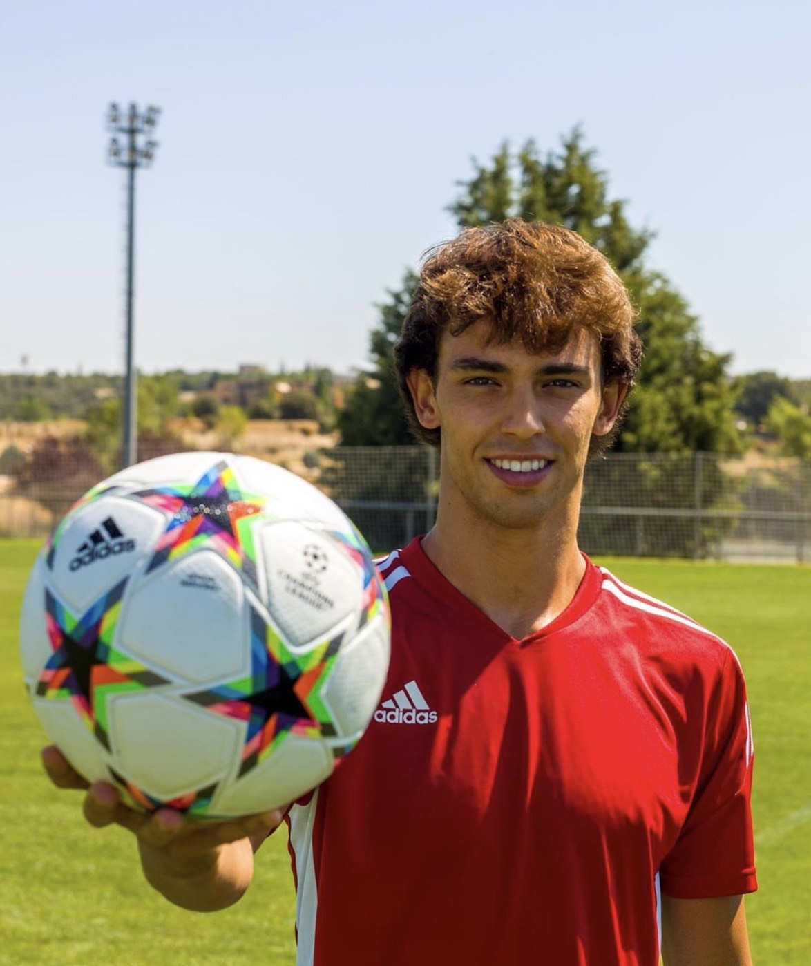Ban gai Joao Felix anh 1