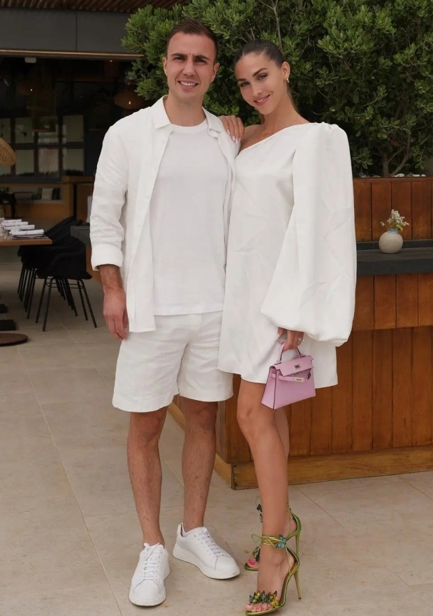 Dan WAGs DT Duc anh 3