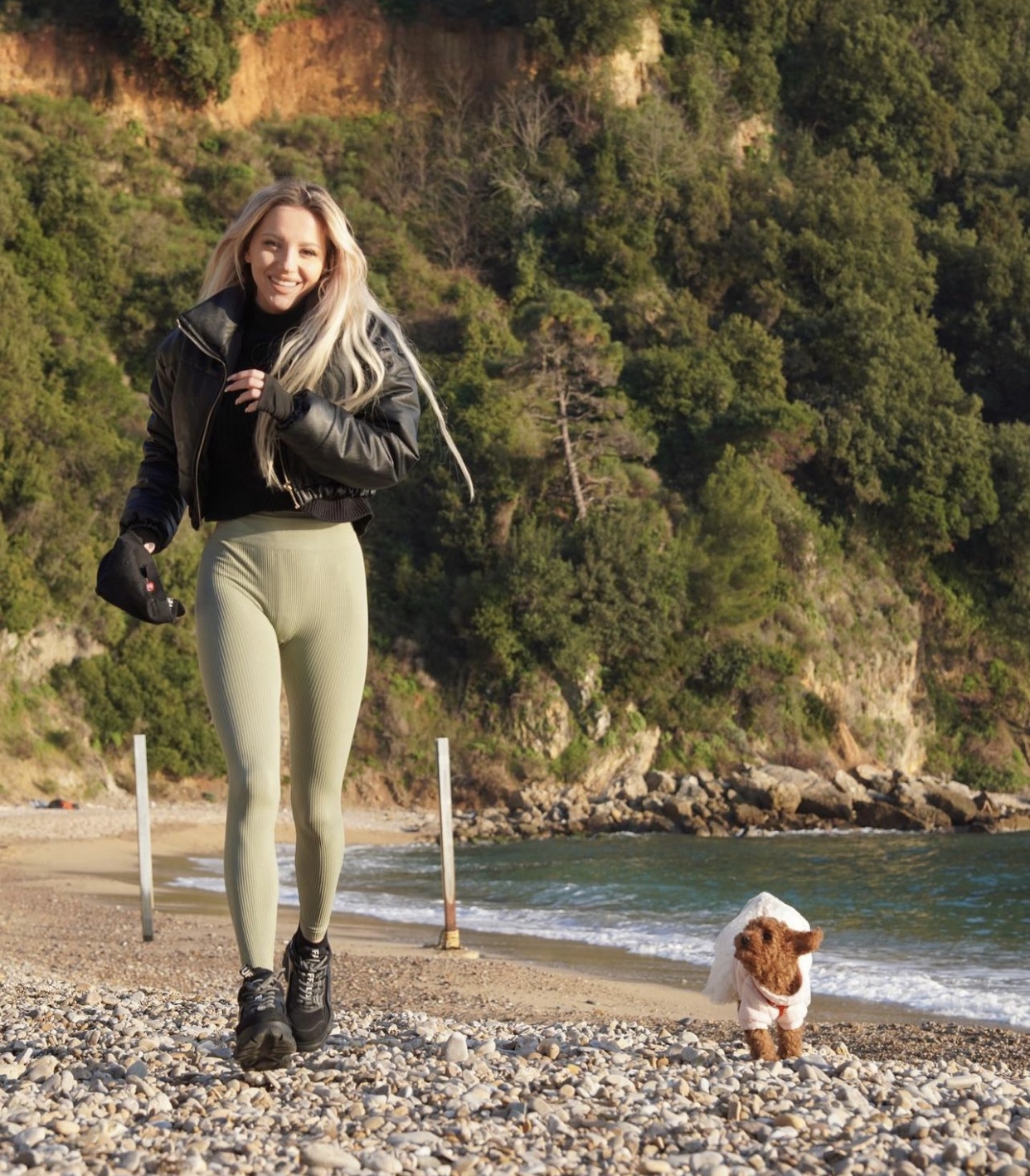 Ban gai Jakub Kiwio anh 5