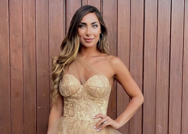 Bong hong nong bong cua Aymeric Laporte hinh anh