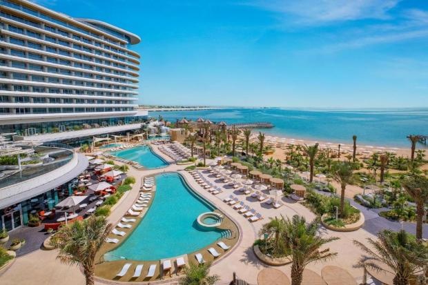 Dan WAGs Anh roi du thuyen tri gia 1 ty bang hinh anh