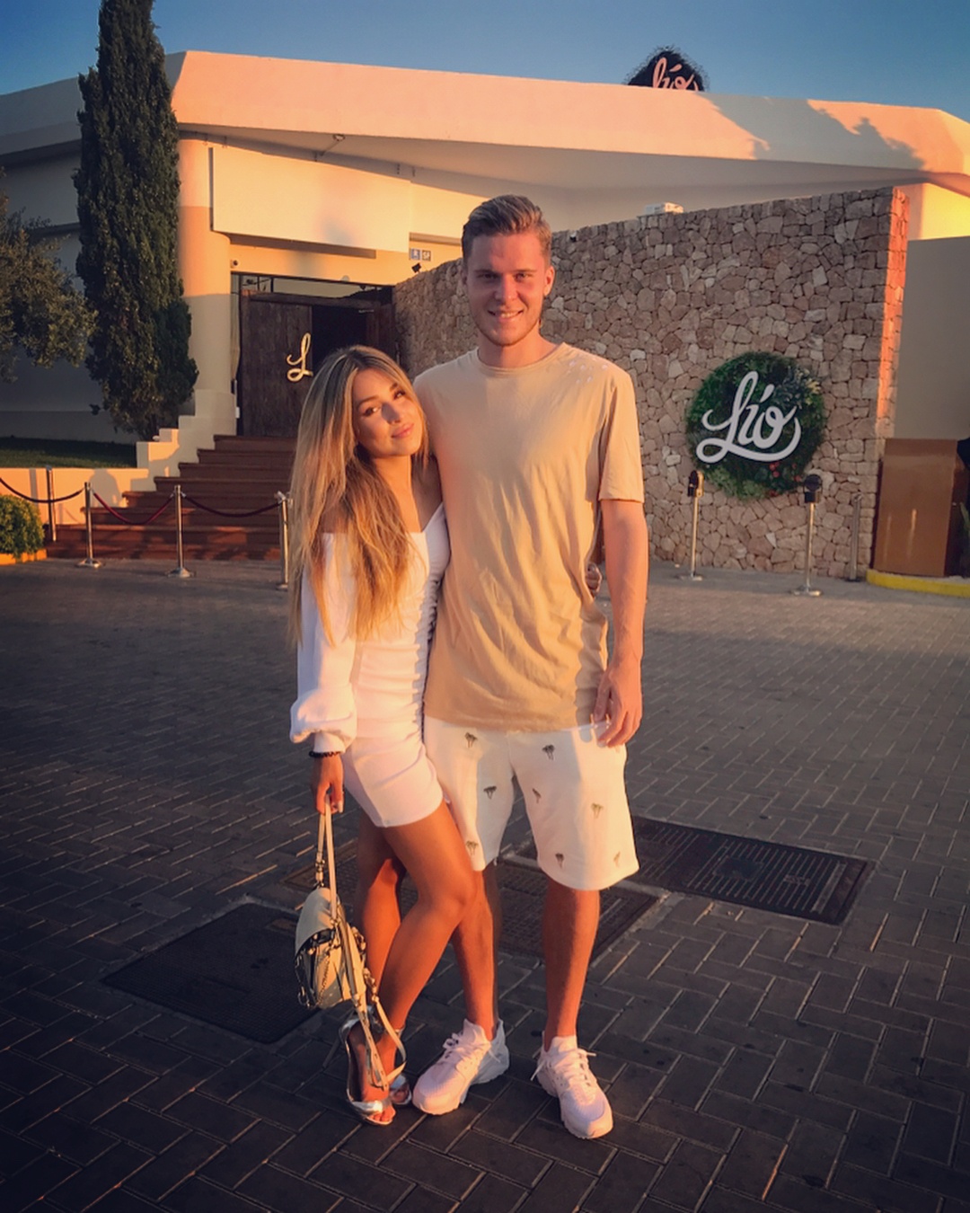 Dan WAGs Thuy Si anh 3