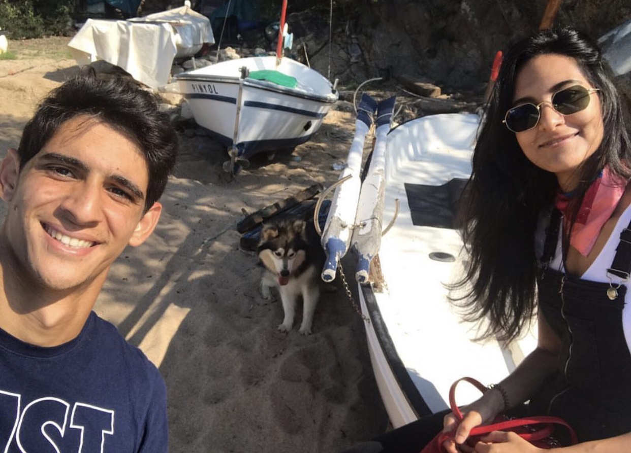 Chan dung vo Yassine Bounou anh 2