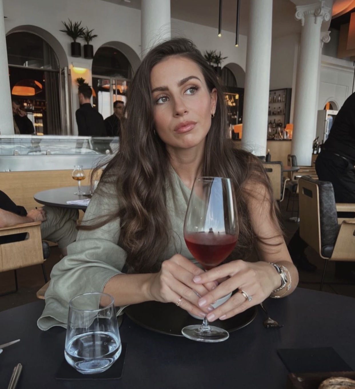 Chan dung vo Dominik Livakovic anh 4