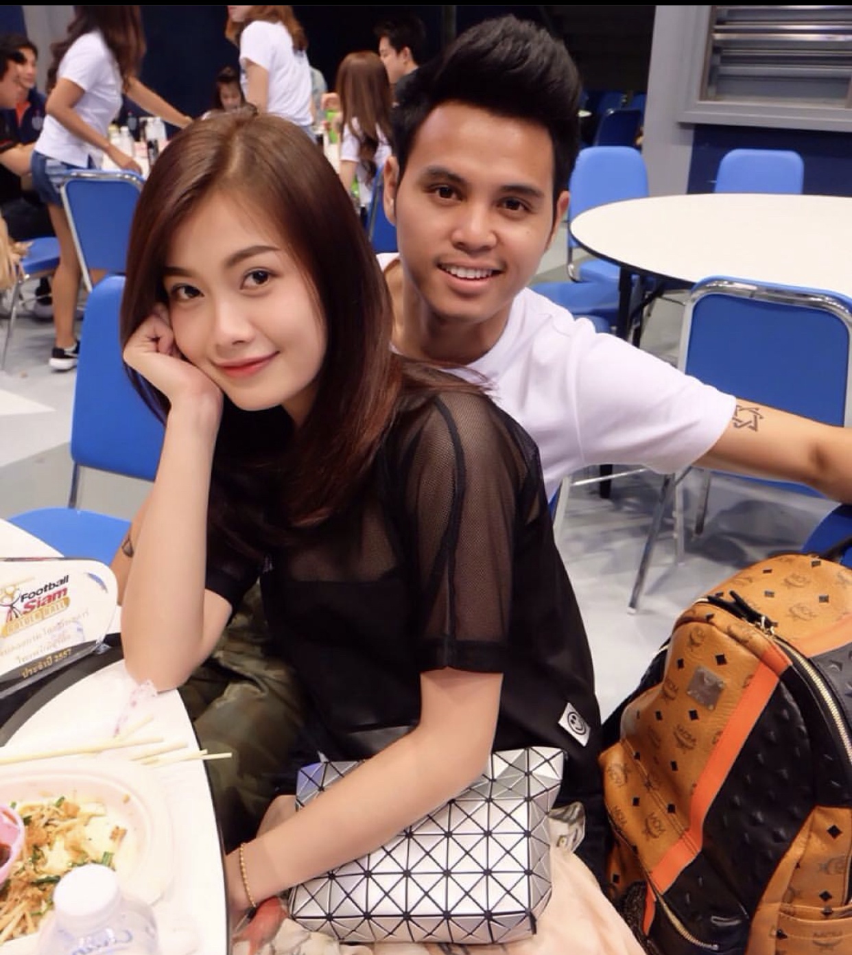 Chan dung vo Theerathon Bunmathan anh 1