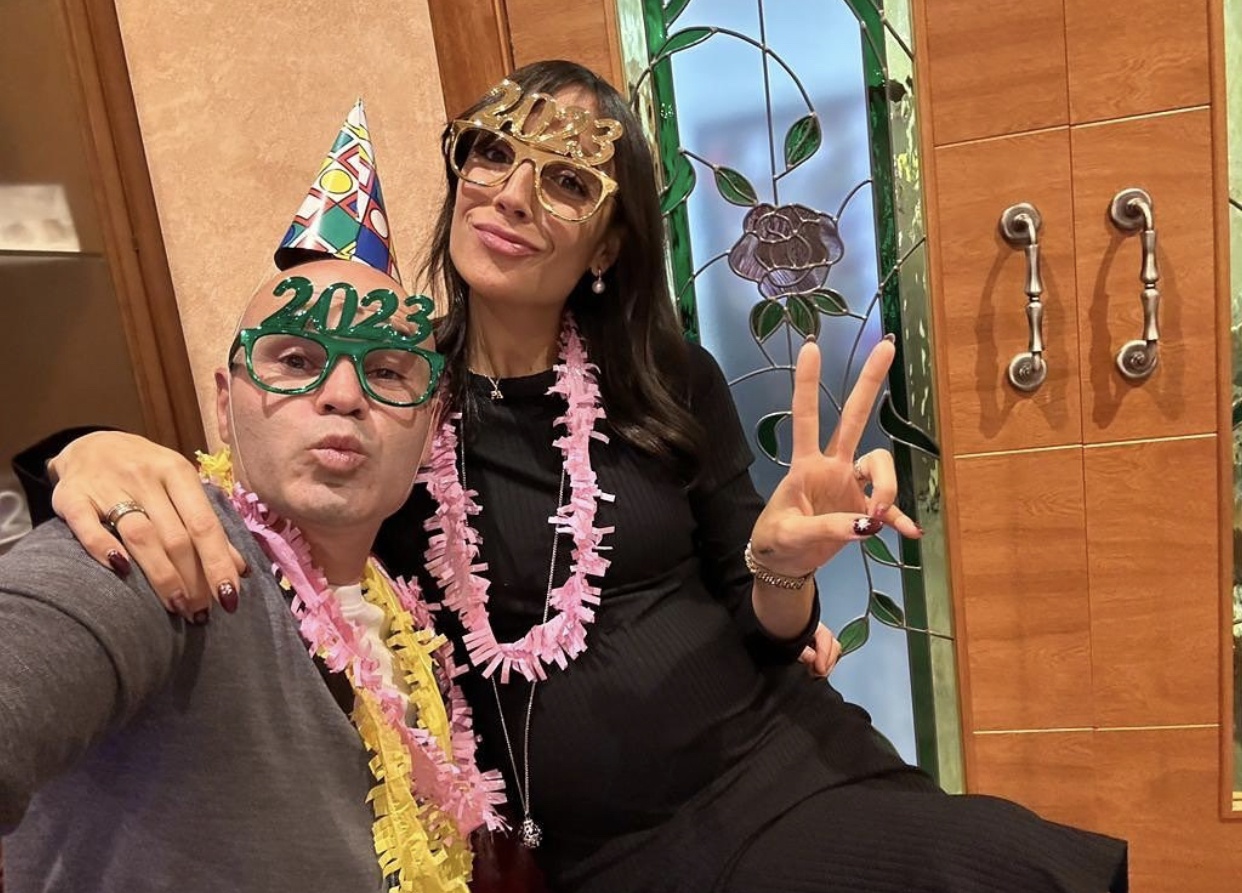 Vo Andres Iniesta mang thai anh 1