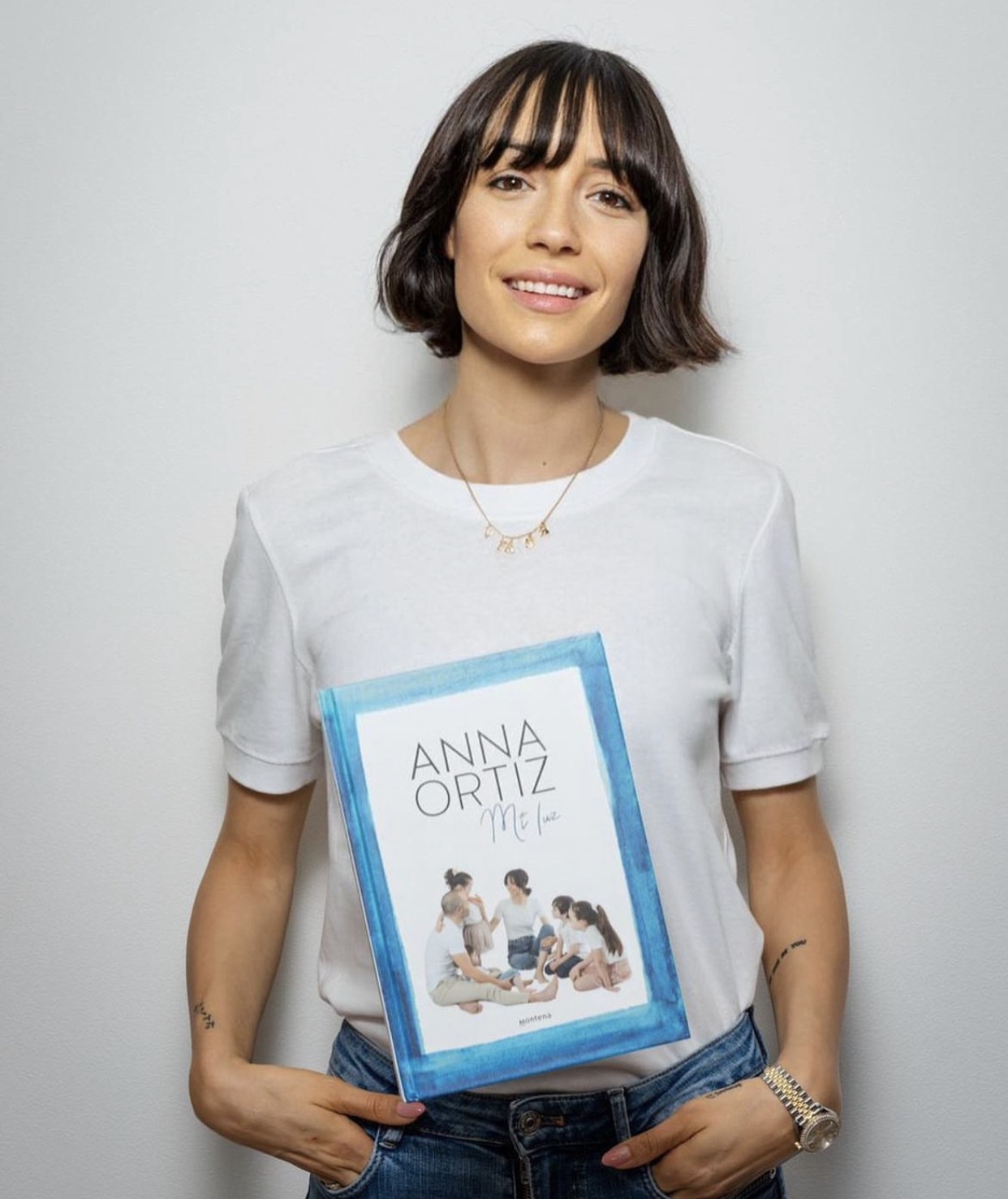 Vo Andres Iniesta mang thai anh 5