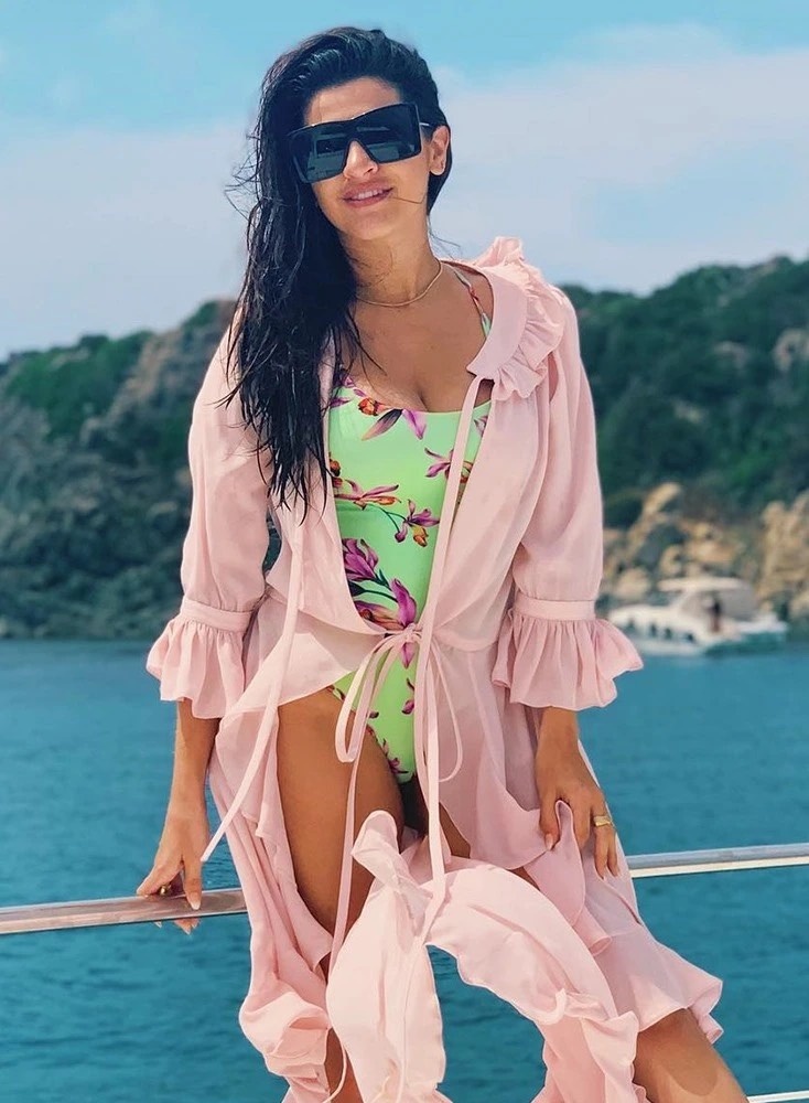 WAGs Liverpool va Real Madrid anh 5