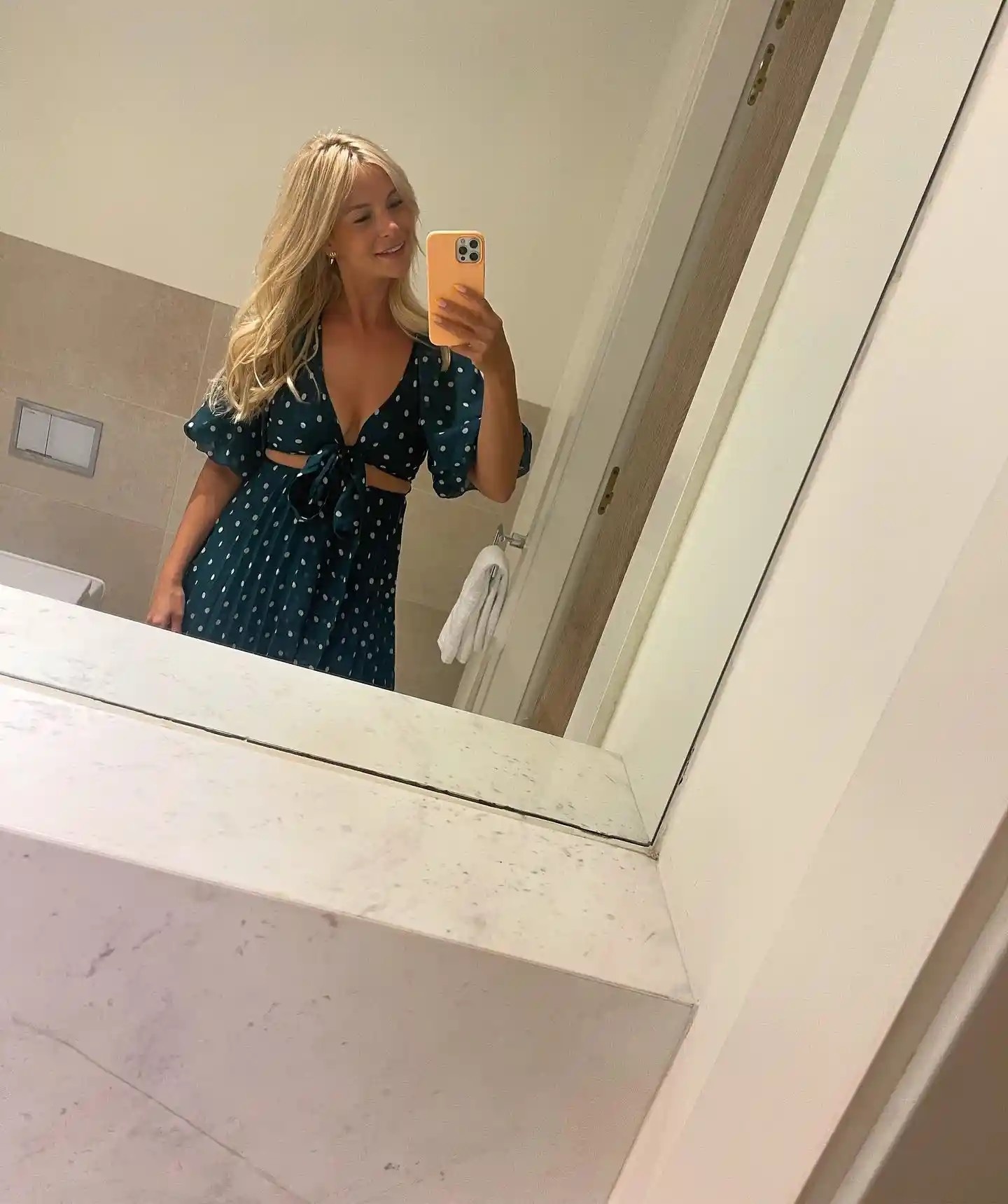 Chan dung vo Leandro Trossard anh 6