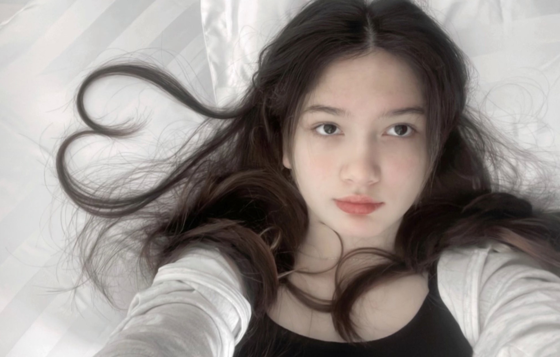 Em gai Dang Van Lam anh 3