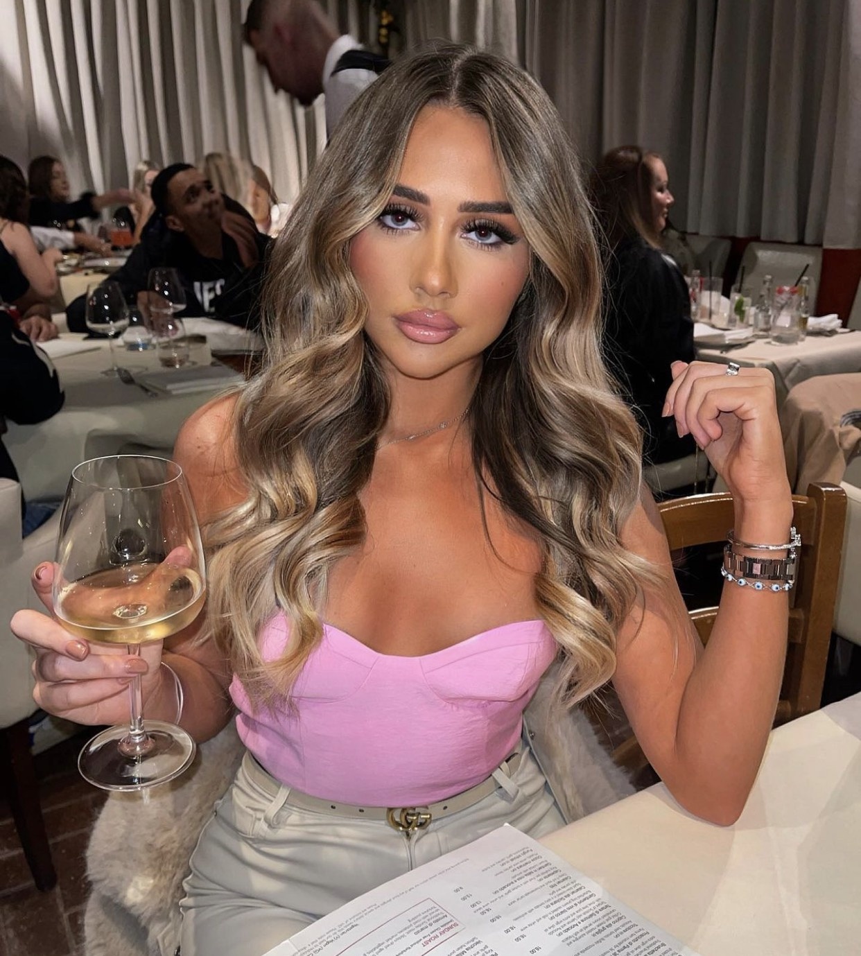 Chan dung Gabriella Howell anh 1