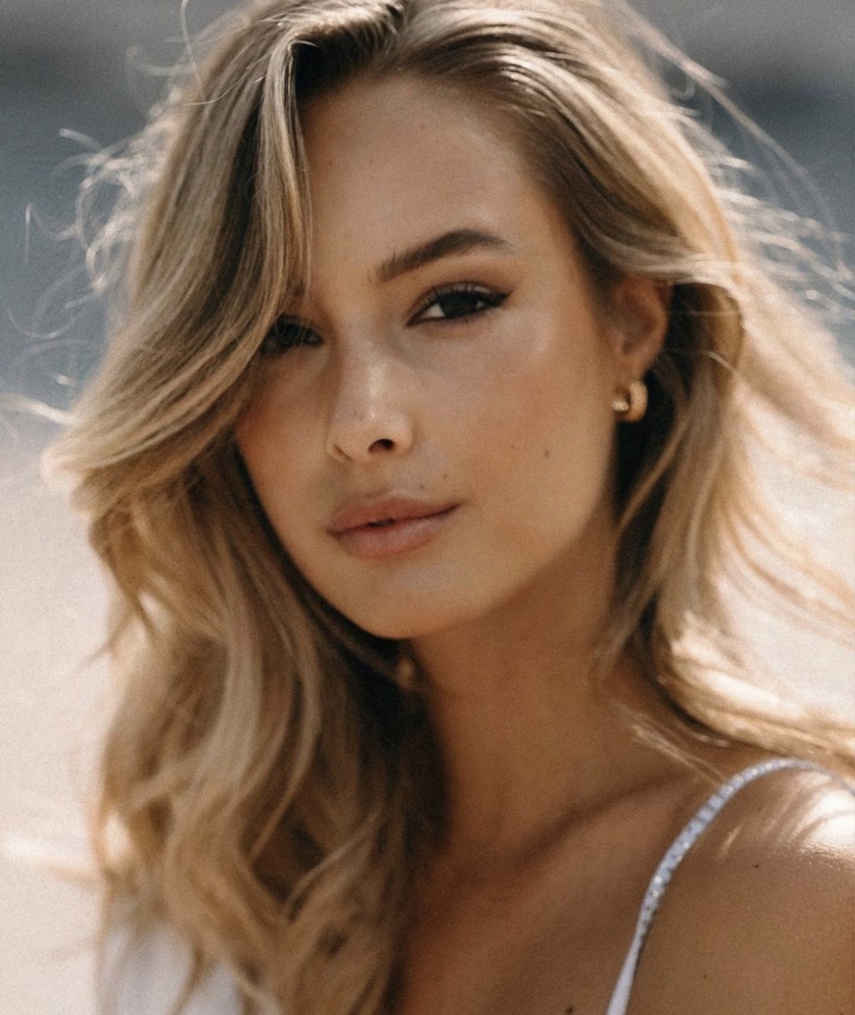 Ban gai Graziano Pelle anh 4