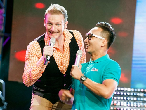 Thanh Trung treu choc hot girl, hot boy Do Re Mi hinh anh