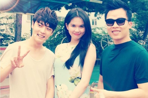 Ngoc Trinh gap trai dep xu Han truoc khi ve nuoc hinh anh