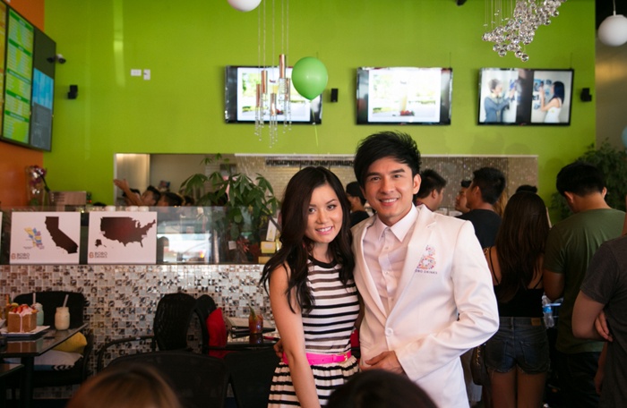 Vo chong Dan Truong khai truong quan tren dat My hinh anh