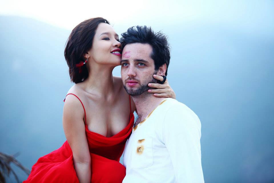 Mai Khoi lang man ben chong Tay truoc ngay cuoi hinh anh