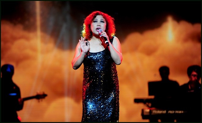 Hit cua Siu Black bat ngo thang hoa hinh anh