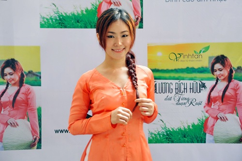 Luong Bich Huu dien ao ba ba ra mat album moi hinh anh