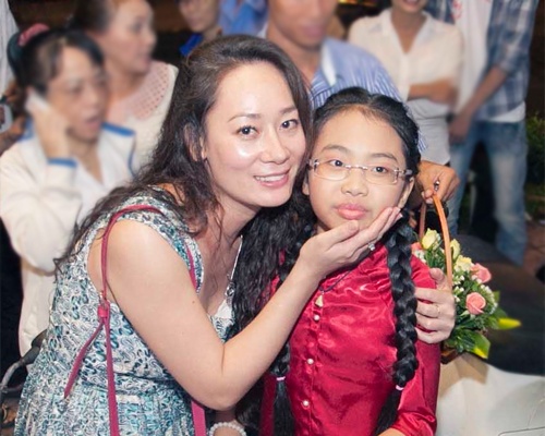 My Chi - Quang Anh bi fan 'quay' khong roi hinh anh