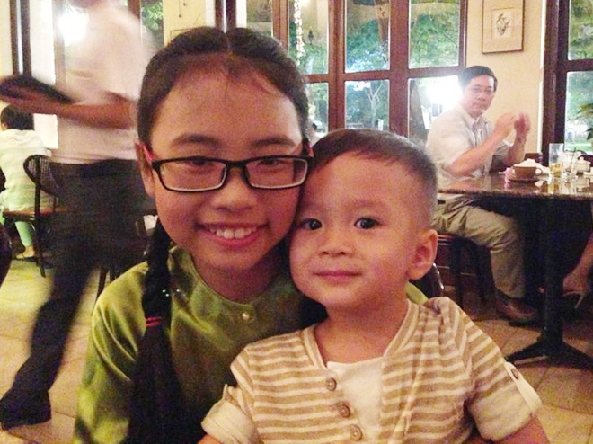 Phuong My Chi tuoi tan di an khuya cung gia dinh Thanh Thao hinh anh