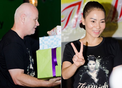 'Gau trang' thap tung Thu Minh ra Ha Noi gap fan hinh anh