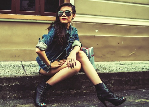 Em gai Thanh Thao khoe chan dai truoc khi sang My hinh anh