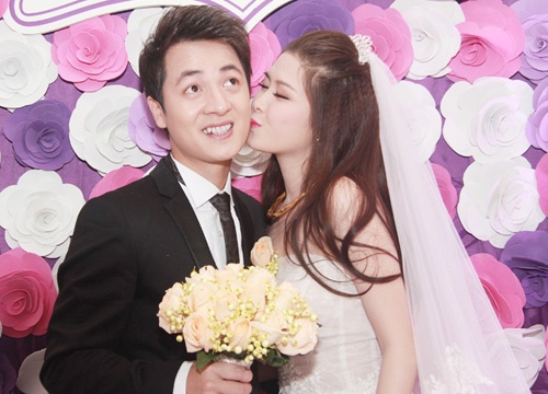 Vo hot girl tinh tu hon Dang Khoi trong le ruoc dau hinh anh