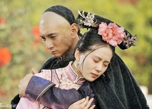 Tinh yeu giau kin cua Ngo Ky Long - Luu Thi Thi hinh anh