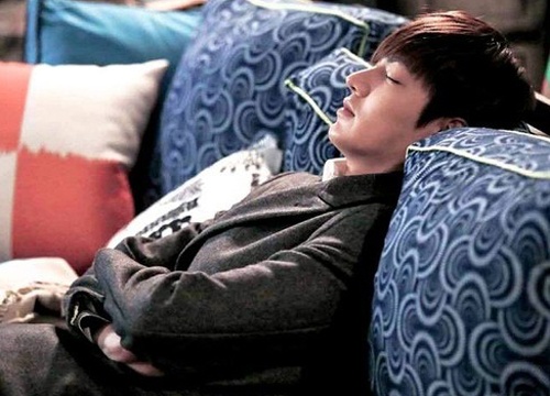 Trai xinh gai dep 'The Heirs' ngu lan loc tren phim truong hinh anh