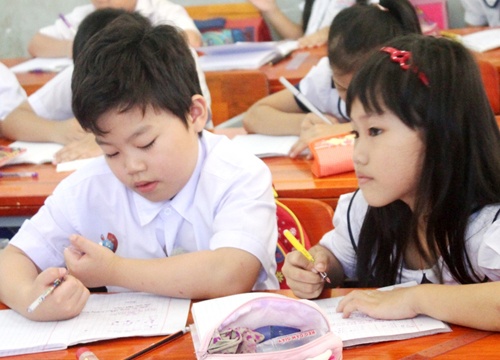 Psy nhi cap sach toi truong o Viet Nam hinh anh