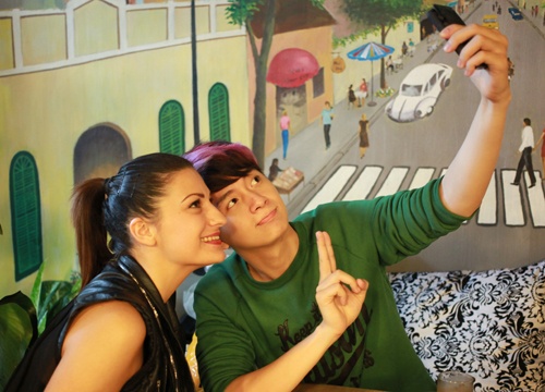 Ngo Kien Huy hao hung 'tu suong' ben ban nhay cu hinh anh