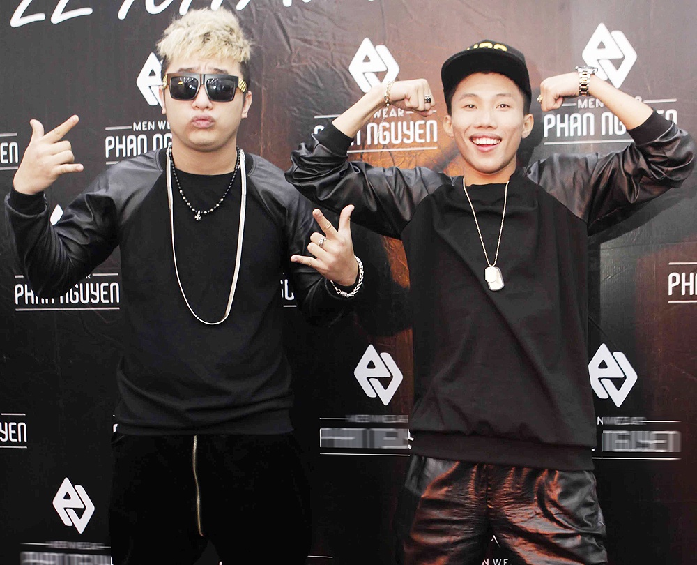 Mr. T tuoi roi di tiec sau on ao mang canh sat hinh anh