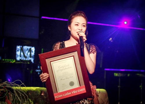 Fan tang Hoang Thuy Linh ca mot ngoi sao hinh anh