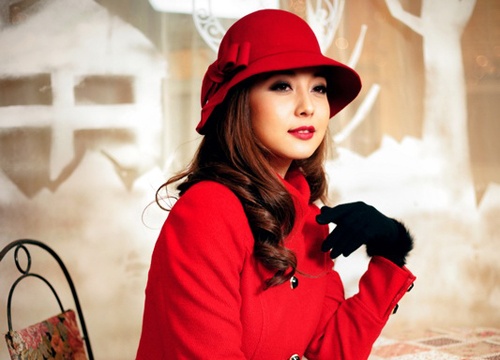 Jennifer Pham rang ro lam mau giua mua dong Ha Noi hinh anh