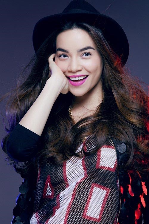 Ho Ngoc Ha noi gian vi fan cai nhau hinh anh