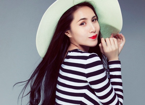 Thuy Tien tro lai ghe nong 'Buoc nhay hoan vu' hinh anh