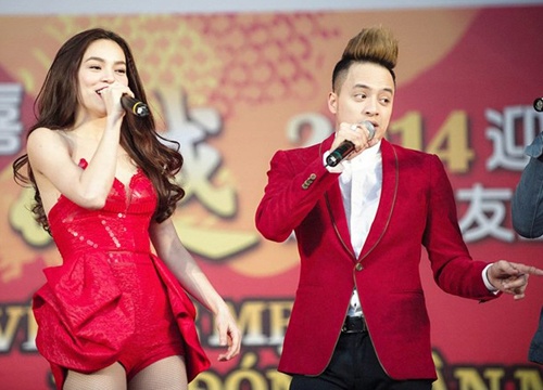 Ha Ho dien jumsuit sieu ngan song ca cung Cao Thai Son hinh anh