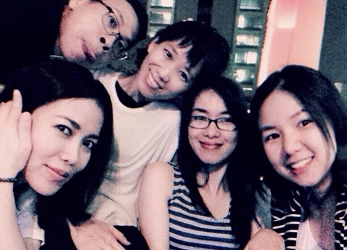 Ngo Quynh Anh (Mat Ngoc) vui ve du tiec truoc ngay ket hon hinh anh