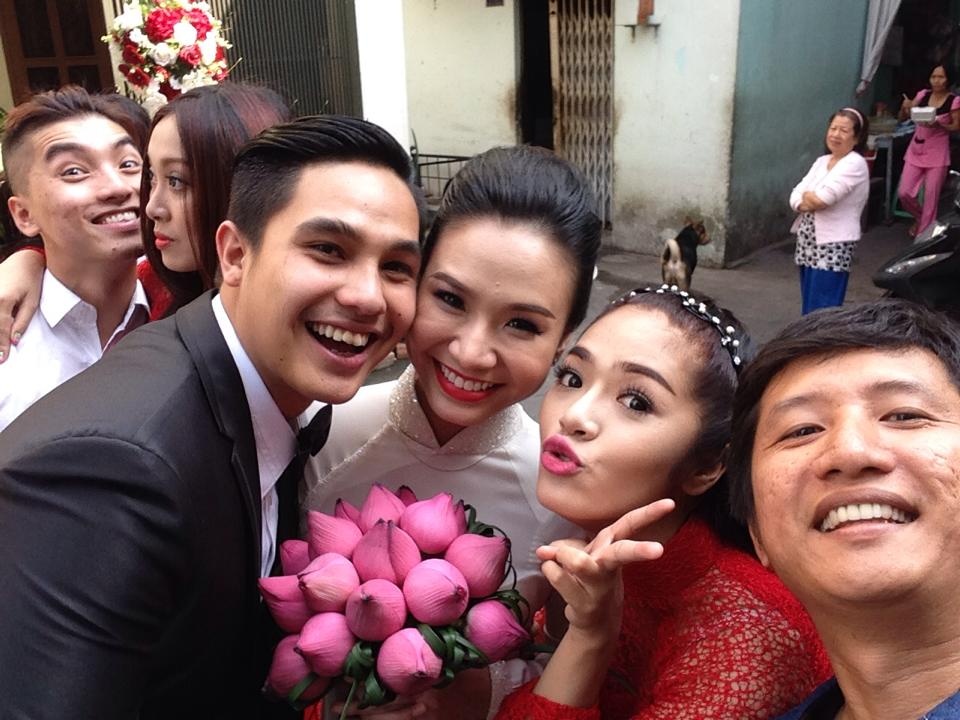 Vo hot girl cua Baggio xinh tuoi trong le dinh hon hinh anh