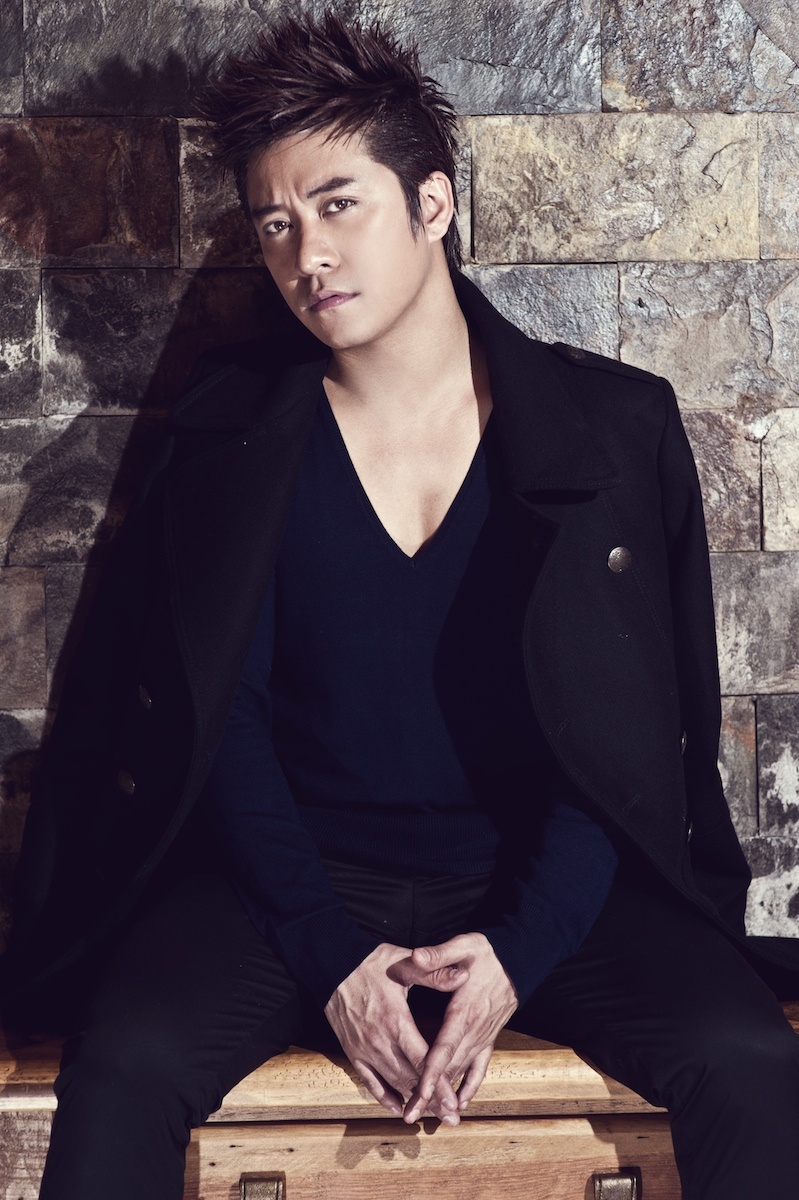 Tuan Hung lam liveshow ky niem 15 nam ca hat hinh anh